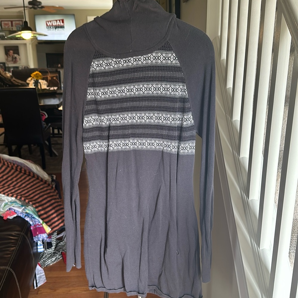 Hooded thigh length sweater